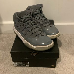 Air Jordan Max Aura ‘Cool Grey’